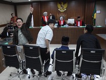 Hakim Tolak Eksepsi Delpedro Marhaen dkk, Sidang Kasus Penghasutan Demo Ricuh Berlanjut