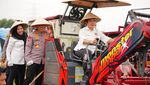 Momen Kapolri-Titiek Soeharto Hadiri Panen Raya Jagung Serentak di Bekasi