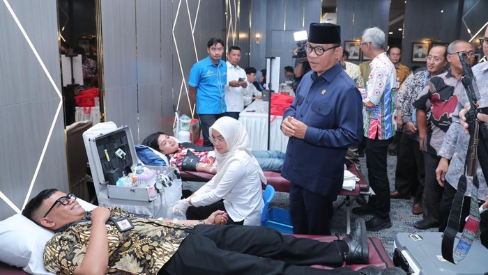Mendes Yandri Gagas Gerakan Nasional Donor Darah Desa untuk Indonesia