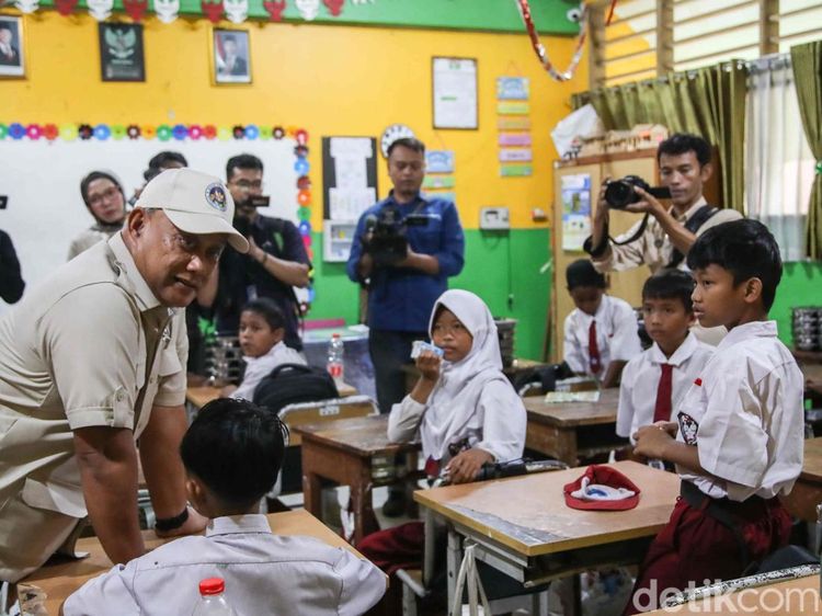 Kepala BGN Turun Langsung ke SD Cilincing Pantau Makan Bergizi Gratis