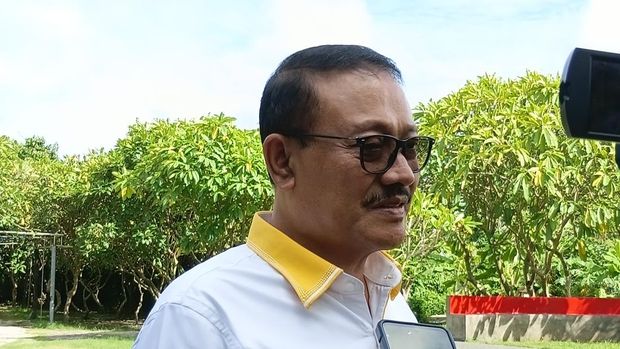Ketua DPD I Partai Golkar Bali, I Gde Sumarjaya Linggih, saat ditemui seusai menghadiri diskusi 'Menuju Bali yang Sustainable' di Istana Taman Jepun, Denpasar, Rabu (7/1/2026). (Hani Sofia Muthmainnah/detikBali) Ketua DPD I Partai Golkar Bali, I Gde Sumarjaya Linggih, saat ditemui seusai menghadiri diskusi 'Menuju Bali yang Sustainable' di Istana Taman Jepun, Denpasar, Rabu (7/1/2026). (Hani Sofia Muthmainnah/detikBali)