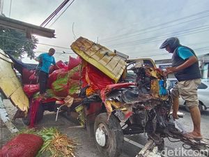 Siti Tewas Ditabrak Truk Ugal-ugalan di Mojokerto Saat Pulang dari Pasar