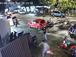 Sekuriti di Makassar Dikeroyok 6 Pria Usai Dituduh Curi HP Pelaku