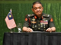 Eks Kepala Angkatan Darat Malaysia dan 2 Istrinya Ditahan terkait Korupsi