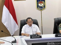 Mendagri Tegaskan Warga Boleh Manfaatkan Kayu Bekas Banjir, Perusahaan Dilarang