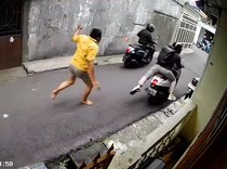Video: Motif Duo Maling Motor yang Umbar Tembakan di Jakbar