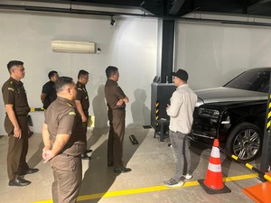 Rolls Royce-Porsche Harvey Moeis Bakal Dilelang Kejagung