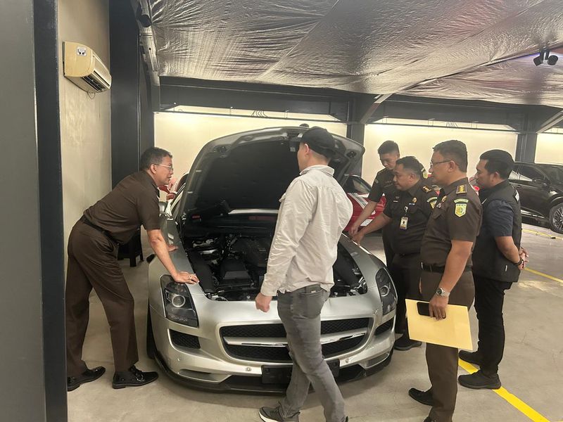 Pengecekan aset rampasan dari kasus Harvey Moeis (dok. Kejagung)