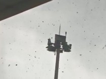 Video: Angin Ribut Terjang Bandara Juanda, Penerbangan Sempat Dialihkan