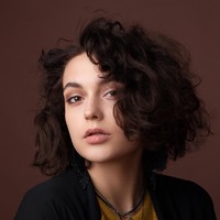 Tren Rambut 2026: Baby Bob, Model Bob Pendek yang Cocok untuk Rambut Keriting