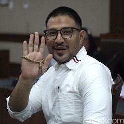 Ammar Zoni Gak Terima Chat Minta Pacar Kirimkan Plastik Klip Dibahas di Sidang