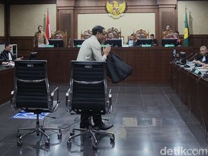 BAP Saksi Ungkap Ada Orang dari KSP Tanya Permendikbud tentang Chromebook