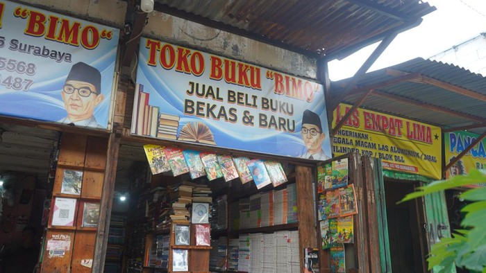 Penjual Buku di Surabaya Sepi Pembeli Sejak Kurikulum 2013 Diterapkan