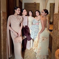 Aaliyah, Alyssa, Mahalini, BCL, hingga Dindra Nashriyah tampil cantik memukau kenakan dress dengan warna-warna yang soft. Foto: Instagram