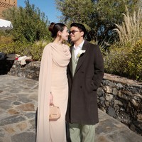 Aaliyah hadir didampingi suaminya, Thariq Halilintar. Ibu satu anak itu tampil memukau kenakan dress panjang warna salem dengan detail drapery pada bagian dadanya. Rambutnya tampak rapi disanggul ke atas. Foto: Instagram