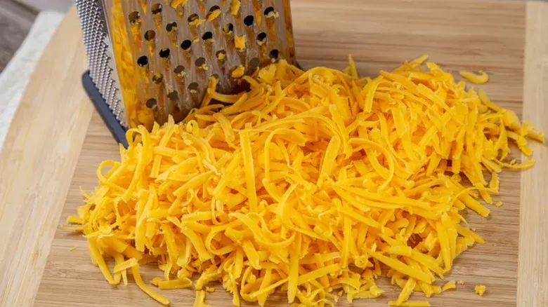 Asal usul keju warna oranye Kisah Warna Oranye Keju, Awalnya Tipu-tipu Kini Jadi Ikonik