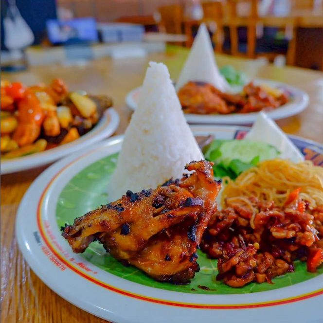 Ayam Bakar Enak di Jakarta