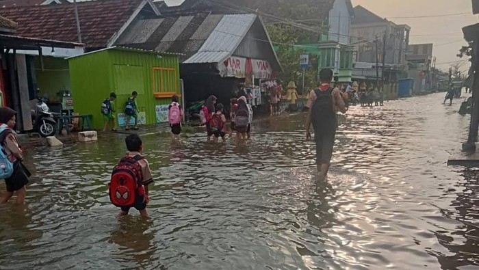 Banjir di Desa Tridonorejo, Kecamatan Bonang, Kabupaten Demak.