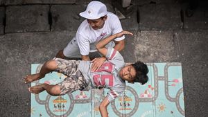 Latihan Akrobatik di Gang Sempit Pluit, Ruang Positif Anak-anak Berkembang