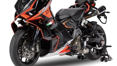 Wujud Italjet Dragster 459, Motor Sport Berbaju Motor Matic