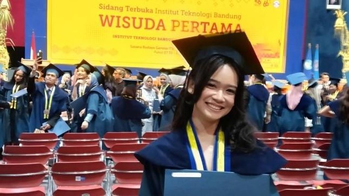 Kisah Lea, Wisudawan Terbaik Magister ITB yang Bedah Kampung Sewu Solo