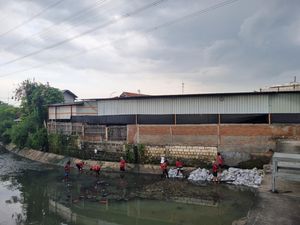 Pemkot Surabaya Ungkap Sampah Jadi Kendala Utama Penanganan Banjir