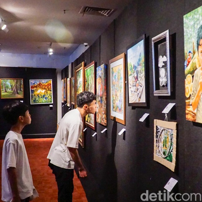 Pameran Lukisan Bertema Lingkungan Hadir di Perpustakaan Nasional