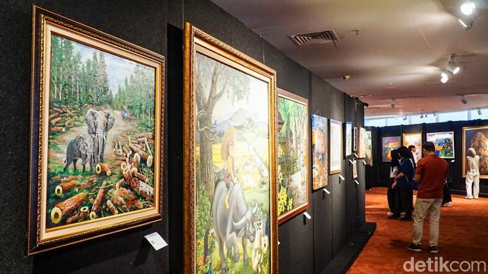 Perpustakaan Nasional RI tak hanya menjadi ruang membaca, tetapi juga ruang perjumpaan seni dan isu lingkungan, Jumat (09/01/2026). Di lantai 4 Perpusnas Jakarta Pusat, pengunjung disuguhi pameran lukisan bertema bumi dan keberlanjutan.