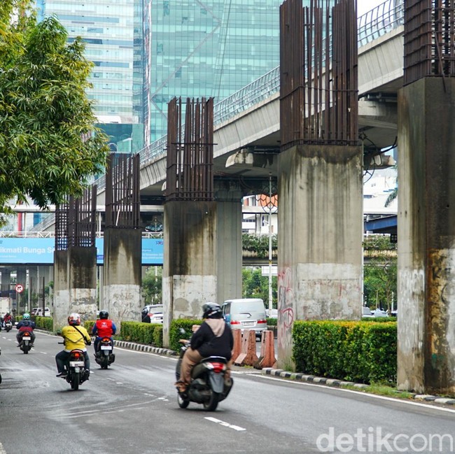 Pemprov DKI Bongkar 98 Tiang Monorel Rasuna Said Mulai Pekan Depan