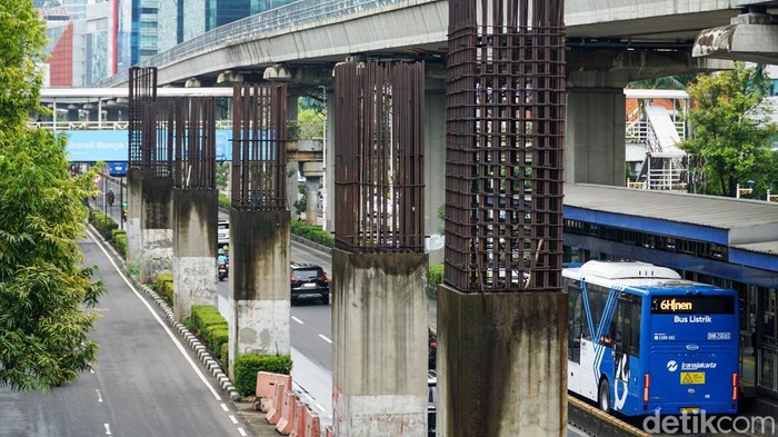 Dibongkar Mulai Rabu, Total 98 Tiang Monorel Tak Lagi Jadi Prasasti