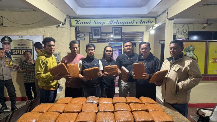 Polisi Gagalkan Pengiriman 42 Kg Ganja di Sarolangun