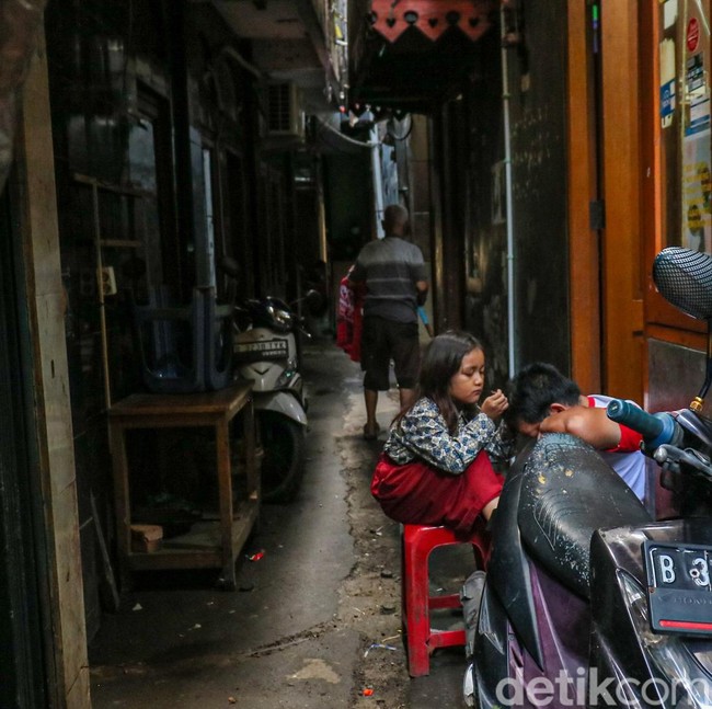 Potret Permukiman di Bawah Aspal Kota Jakarta