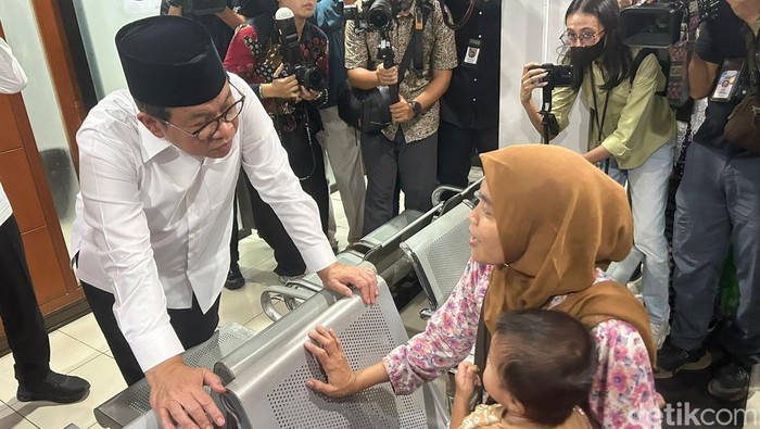 Pramono Cek Puskesmas Kebayoran Lama, Puji Pelayanan Seperti RSUD