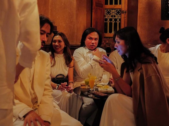 Potret Selebritas Hadiri Rangkaian Pernikahan Ranggaz Laksmana di Maroko