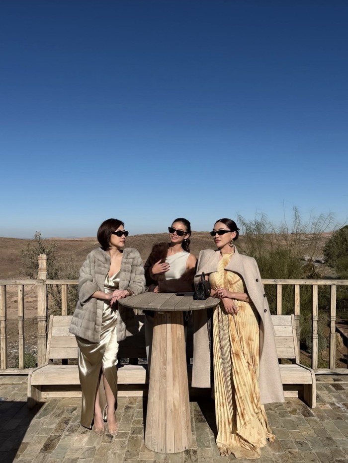 Potret Selebritas Hadiri Rangkaian Pernikahan Ranggaz Laksmana di Maroko