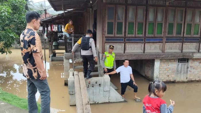 OKU Dilanda Banjir, 164 Rumah Warga Terendam