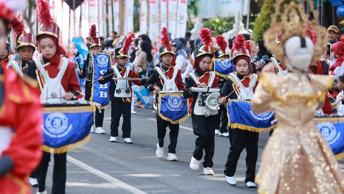 Sebanyak 32 tim meramaikan Kejurkab Drumband Banyuwangi 2026.