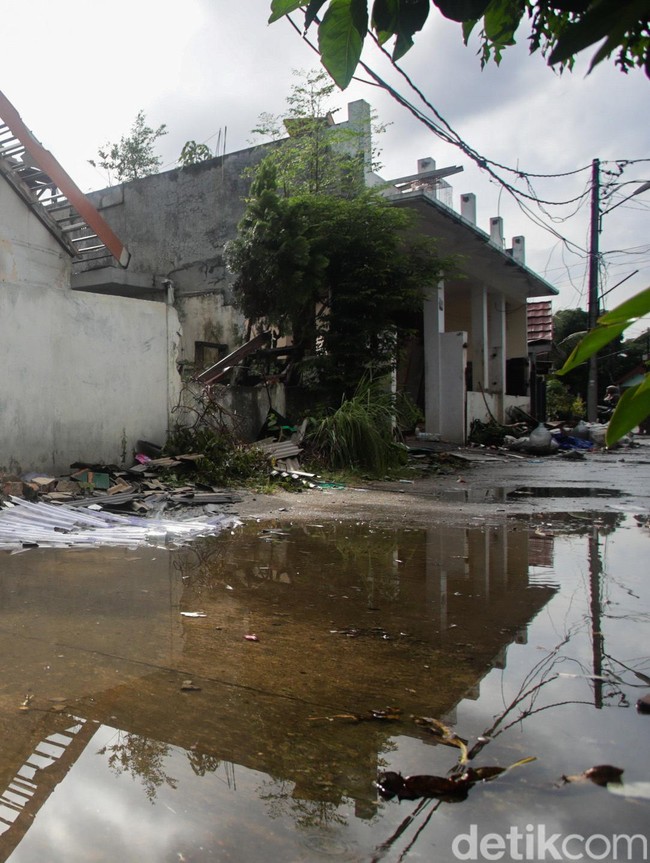 Sengketa Lahan Puluhan Tahun, 12 Rumah di Bekasi Dieksekusi