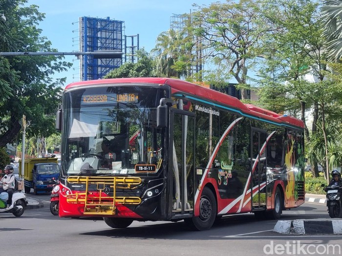 Suroboyo Bus