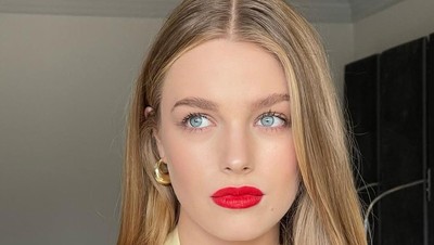 7 Potret Teagan Croft, Pemeran Rapunzel di Live-action Tangled