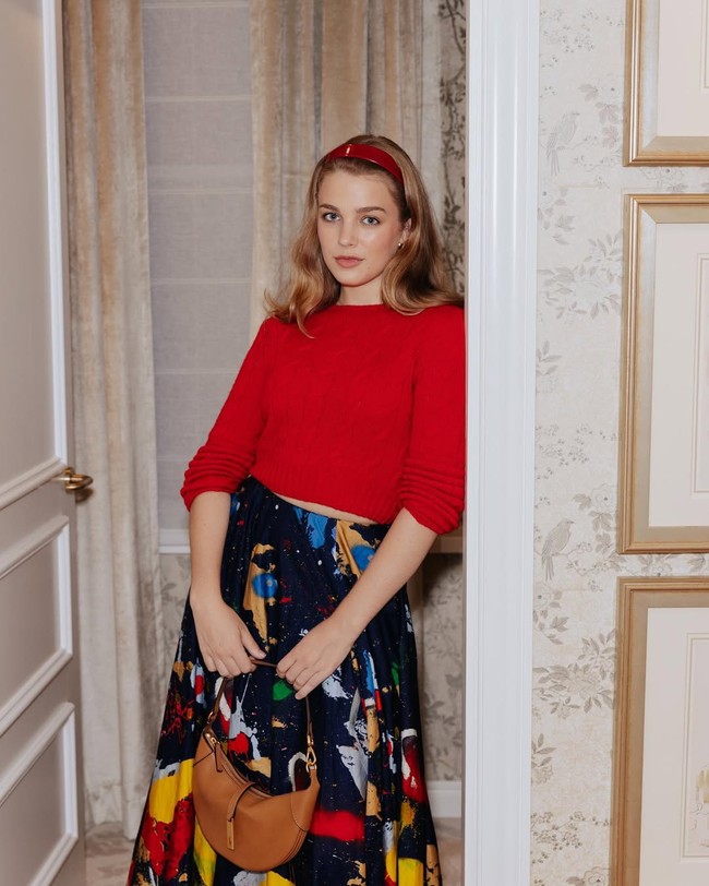 Teagan Croft, resmi terpilih memerankan Rapunzel dalam adaptasi live-action Tangled. Sementara itu, karakter Flynn Rider akan diperankan oleh Milo Manheim. Kabar ini diumumkan Disney pada Rabu (7/01/2026). Foto: Instagram/@teagancroft