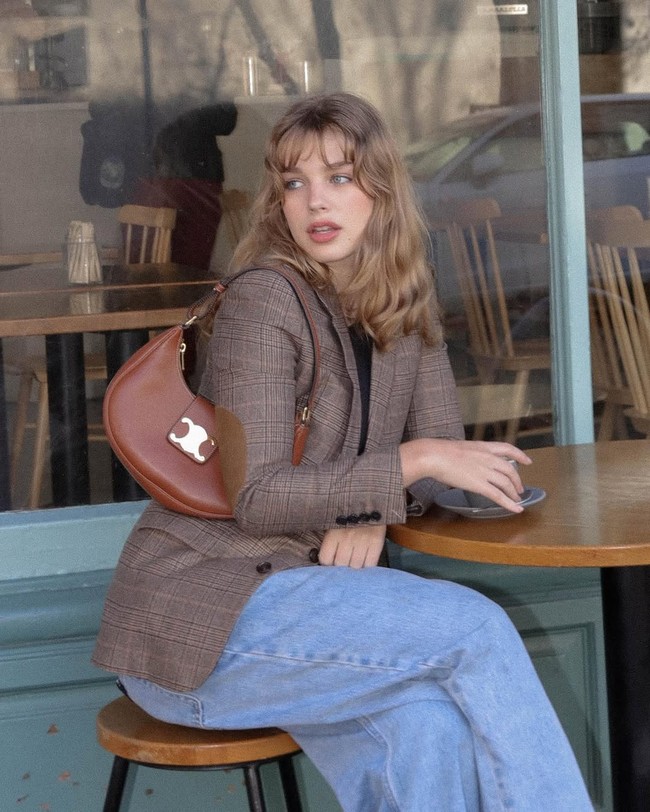 Teagan dikenal lewat perannya sebagai Raven dalam serial DC ‘Titans’ yang tayang di HBO Max. Ia membintangi serial tersebut selama lima tahun dan memerankan karakter Rachel Roth alias White Raven. Foto: Instagram/@teagancroft