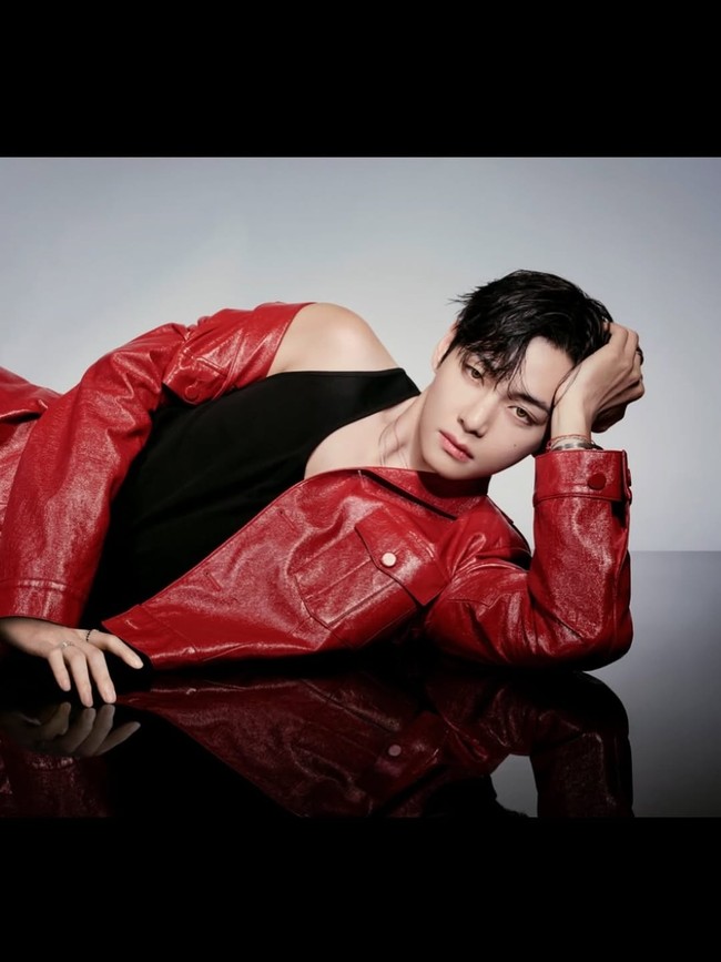 Tak hanya itu, V BTS berada di peringkat lima teratas daftar “Top 30 Representative K-Pop Idols of 2025” yang dirilis Forbes Korea sebagai solois. Foto: dok. Instagram @thv