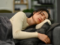 Tidur Siang Kelamaan? Hati-hati, Ini Risikonya