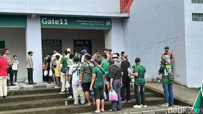 Animo suporter Persebaya Surabaya