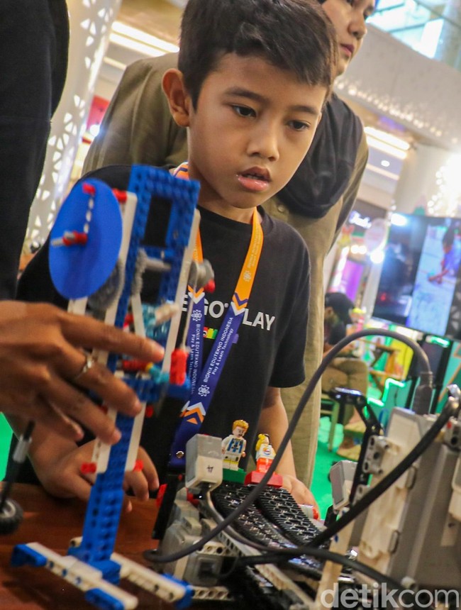 Bionix Robotic Gelar Kompetisi Building Speed Robotik Berbasis STEAM