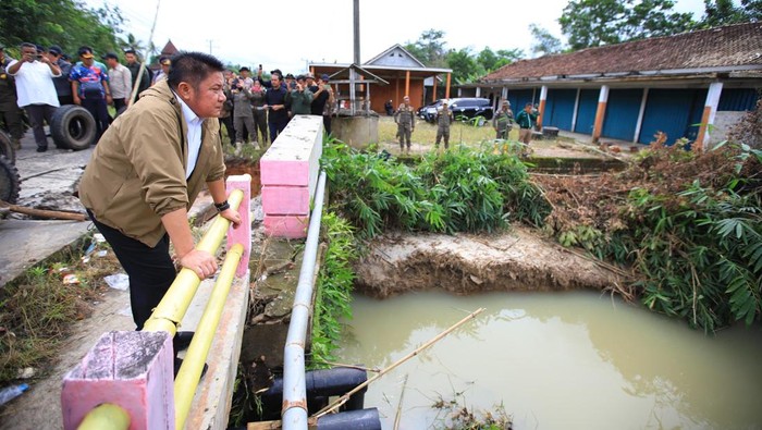 Banjir OKU Timur Disebabkan Penyempitan Aliran Sungai di OKI
