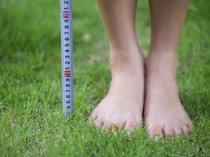 Tinggi Badan Tiba-tiba Menyusut? Hati-hati, Bisa Jadi Tanda Osteoporosis