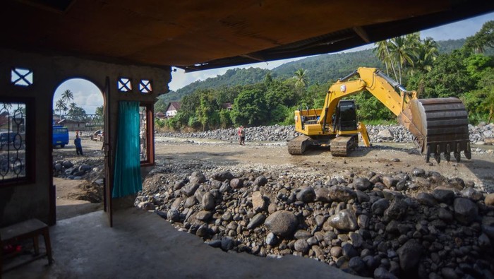 Pemulihan Infrastruktur Sumbar Dipercepat, Fokus di 10 Wilayah Ini