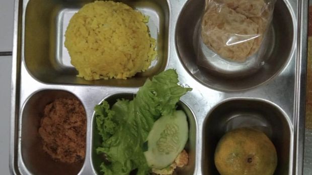 Menu MBG dari salah satu SPPG di Kecamatan Gubug, Kabupaten Grobogan diduga menyebabkan keracunan massal yang disajikan pada Jumat (9/1/2025). Menu MBG dari salah satu SPPG di Kecamatan Gubug, Kabupaten Grobogan diduga menyebabkan keracunan massal yang disajikan pada Jumat (9/1/2025).
